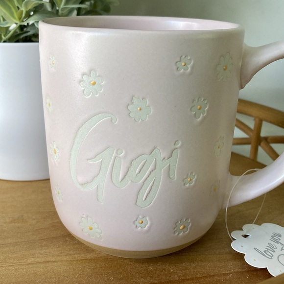 Gigi Coffee Mug Sunday Mornings Hand Painted Stoneware Daisy Floral MOD feminine - Picture 2 of 8